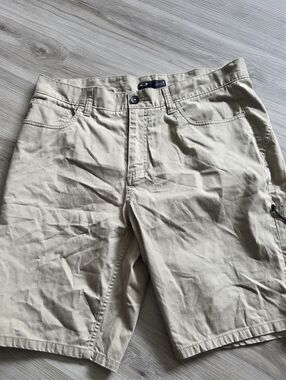 Oakley Men's Khaki Shorts Eyewear Zip Pocket Slim Straight Tan Chino Size 36
